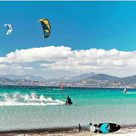Studio 25m2 Avec 1 Canape Convertible Grand Confort Pour 2 Personnes Presqu'ile Des Giens Hyères