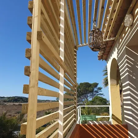 Studio 25m2 Avec 1 Canape Convertible Grand Confort Pour 2 Personnes Presqu'ile Des Giens * Hyères